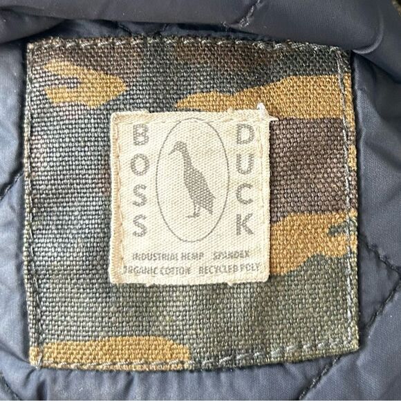 Taylor Stitch The Workhorse Vest in Camo Boss Duck - Picture 12 of 13
